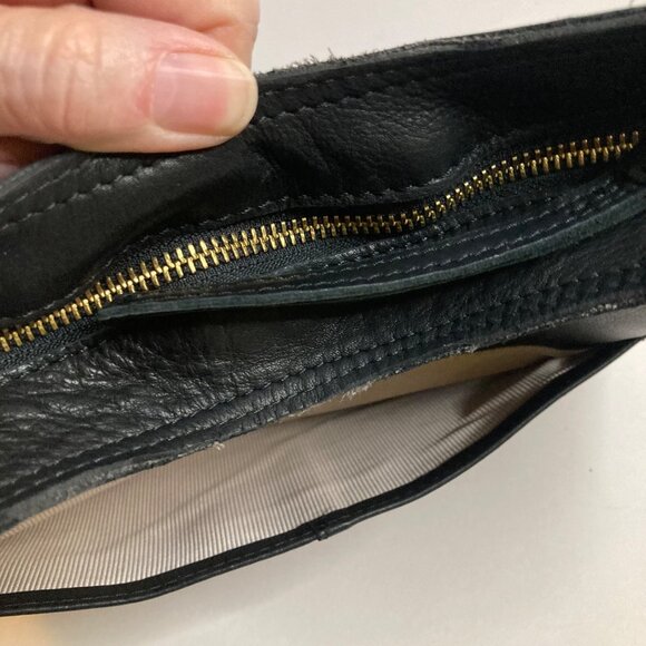 Womens Margot Leather Adjustable Crossbody Shoulder Hobo Bag Black 12 x 12 x 2" - Picture 10 of 11